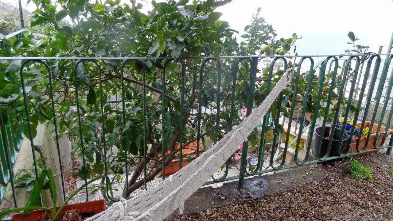 Bed and Breakfast La Casa Dei Limoni Genua Exterior foto